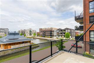 Uitzicht op het water!